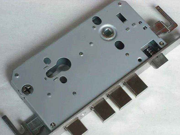 湛江24小时上门开锁公司